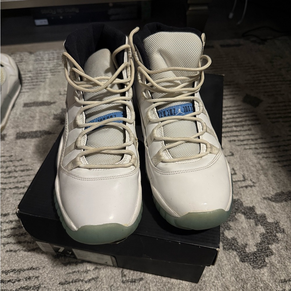 Jordan 11 Legend Blues 2014 Size 7